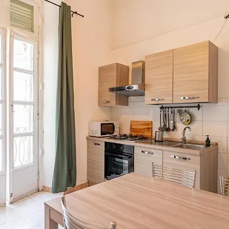Apartment Charm In Piazza Castello Turin