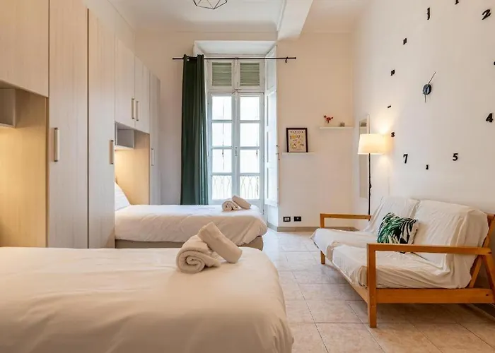 Charm In Piazza Castello Appartement Turijn